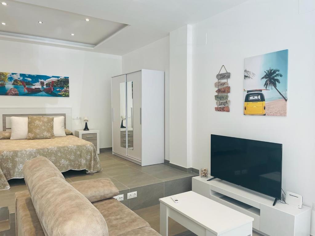 Apartamento Alhucemas Playa มาลากา ภายนอก รูปภาพ