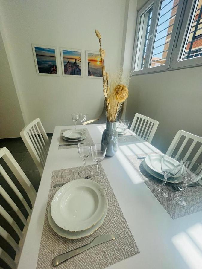 Apartamento Alhucemas Playa มาลากา ภายนอก รูปภาพ